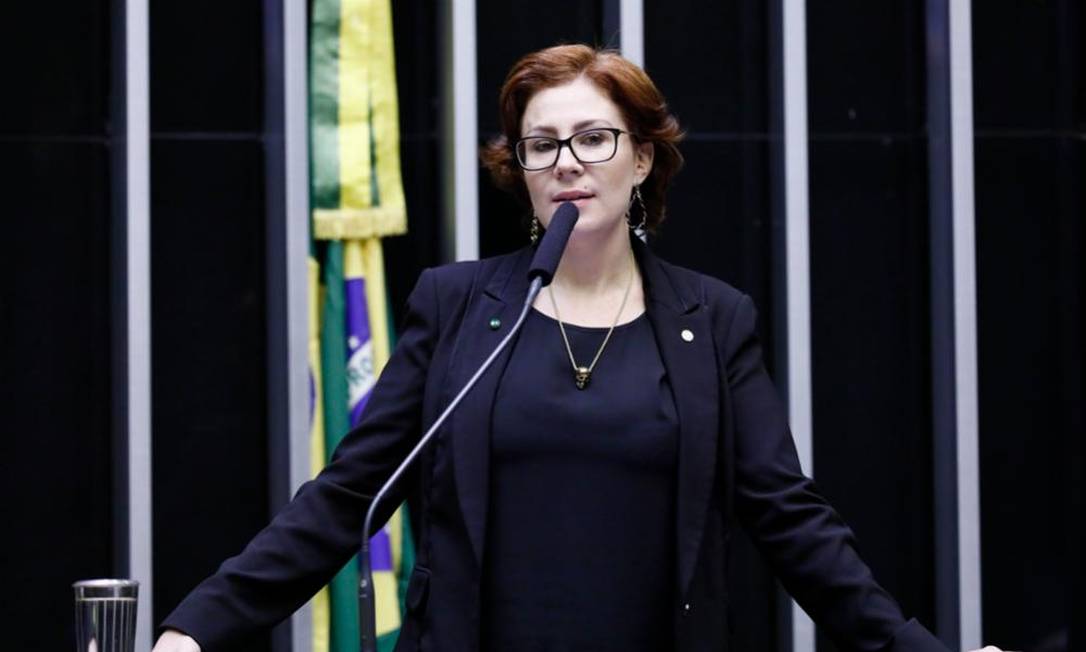 Zambelli reage a comentário de Maia sobre Salles 'Vá caçar sapo' Época