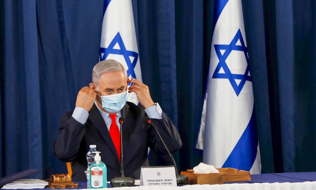 Benjamin Netanyahu fez da anexação de territórios na Cisjordânia promessa de campanha em Israel Foto: RONEN ZVULUN / AFP
