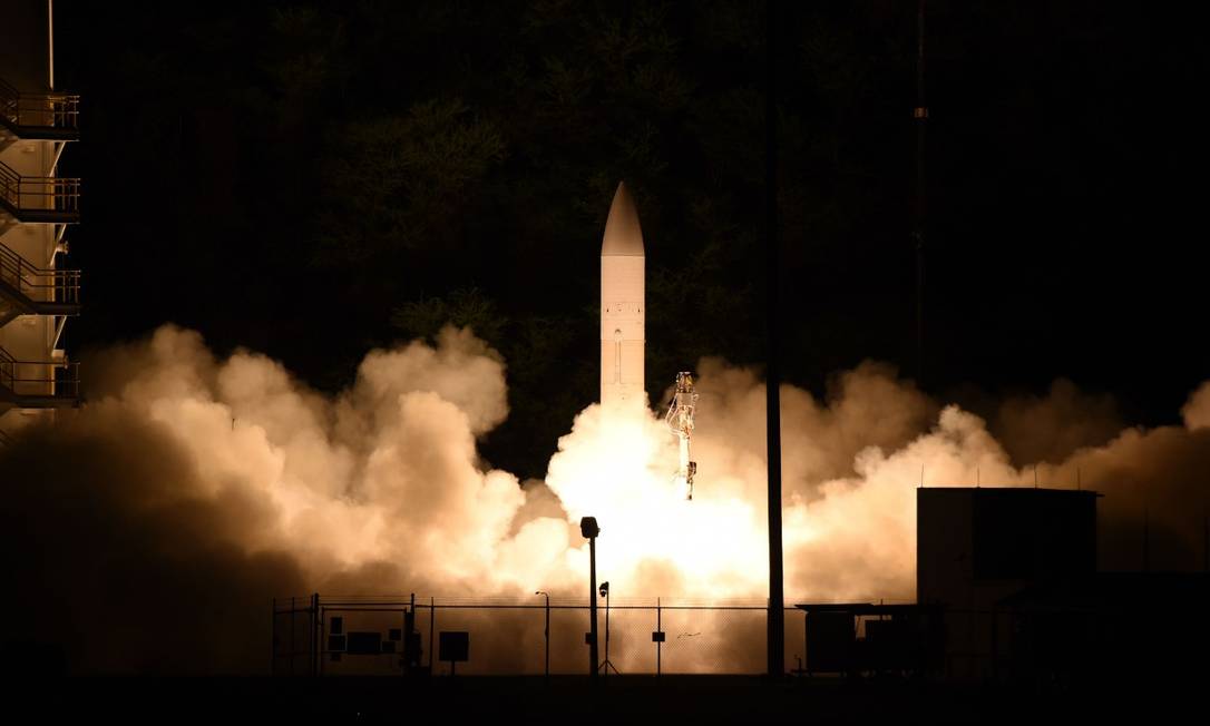 Estados Unidos realizam teste de míssil hipersônico em Kauai, no Havaí Foto: OSCAR SOSA / AFP / 19-3-2020