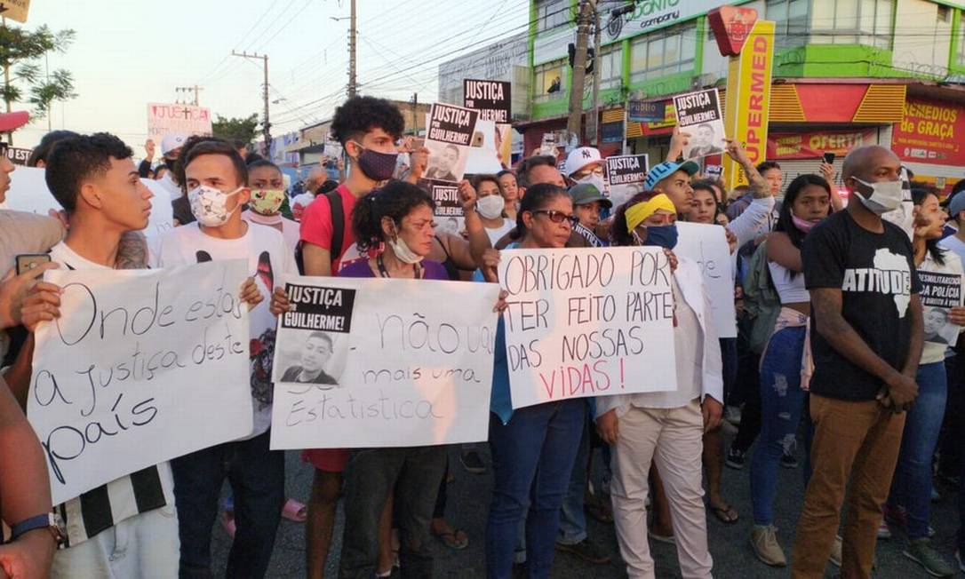 Manifestantes pedem investigação rigorosa para a morte de Guilherme Guedes, de 15 anos, em São Paulo Foto: Divulgação