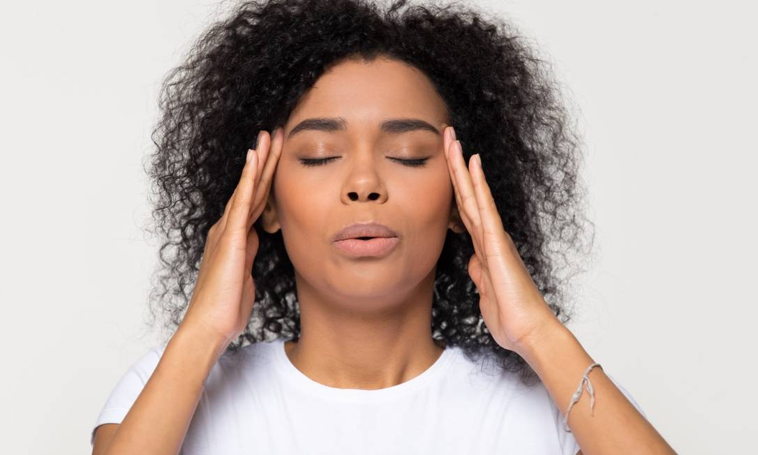 Massagem na cabeça Foto: Shutterstock