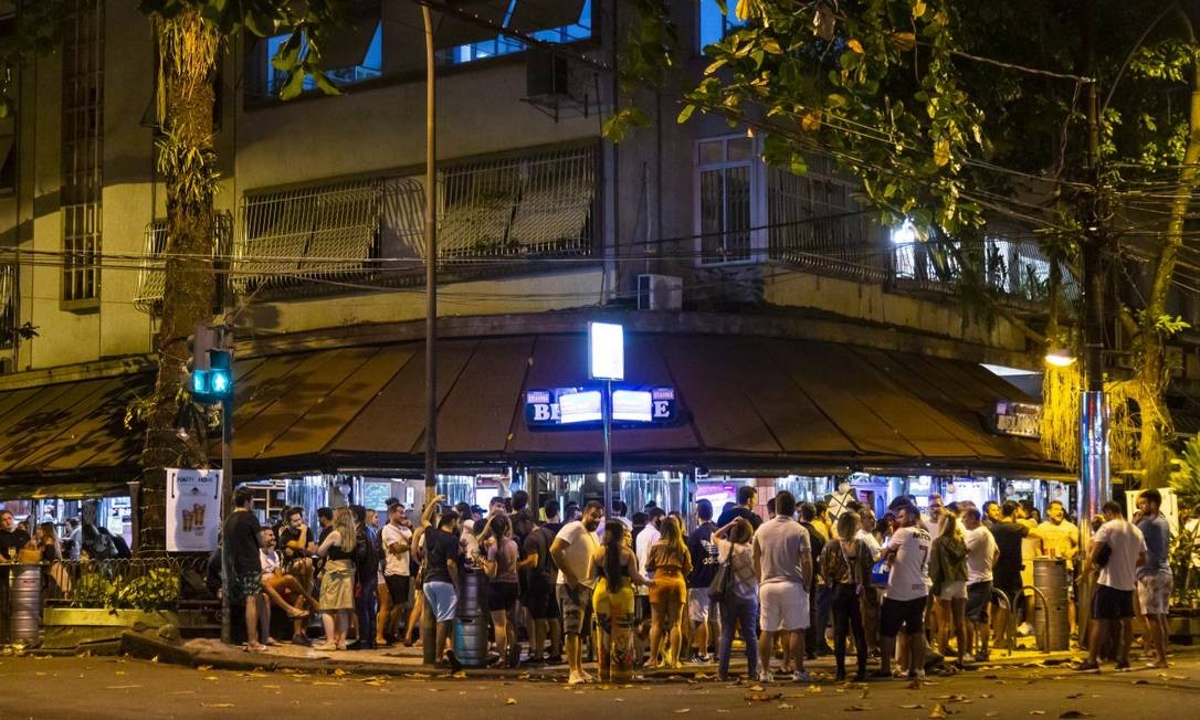 Restaurantes ficam cheios no primeiro sábado de reabertura em São Paulo -  Jornal O Globo
