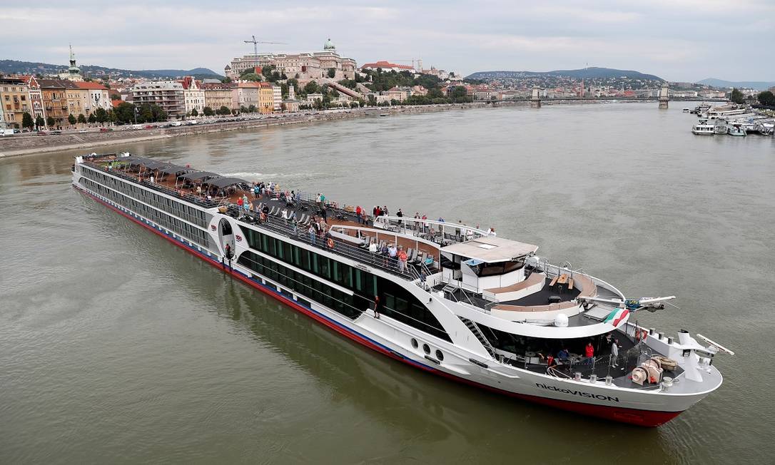 O navio de cruzeiro fluvial NickoVision em Budapeste, na Hungria Foto: Bernadett Szabo / Reuters