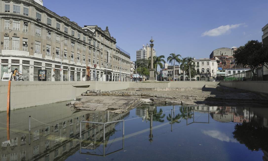 Patrimônio Histórico embaixo d'água Cais do
