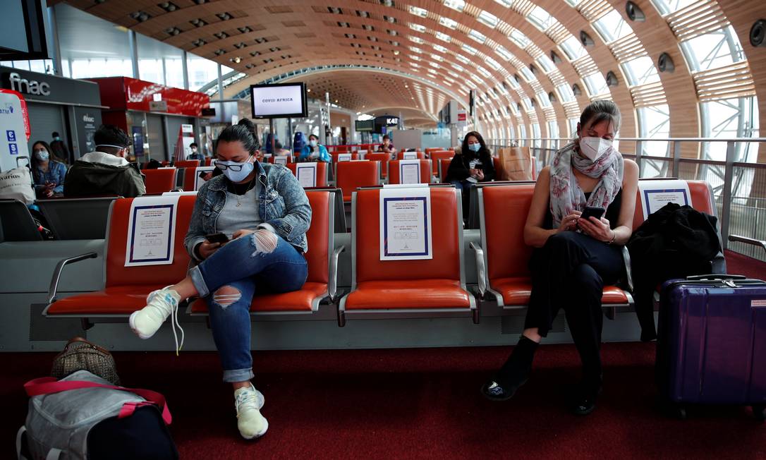 Aeroporto Charles de Gaulle, em Paris. Entrada de estrangeiros voltará a ser permitida no Brasil Foto: Benoit Tessier / Reuters