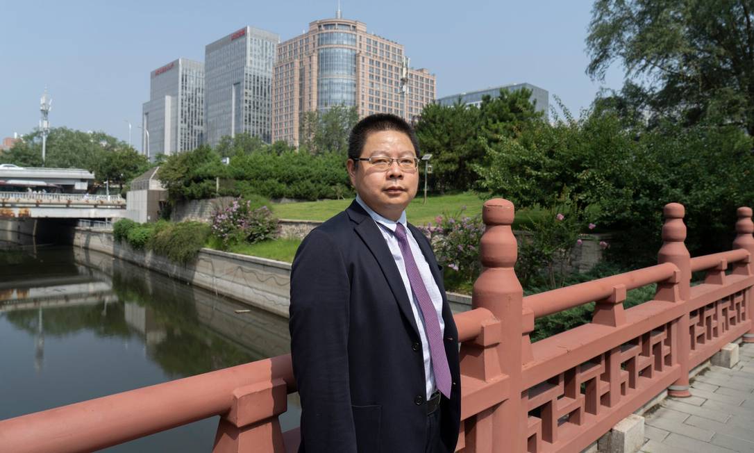 Tian Feilong, intelectual chinês que atuou na implementação da lei de segurança nacional em Hong Kong Foto: Giulia Marchi / New York Times