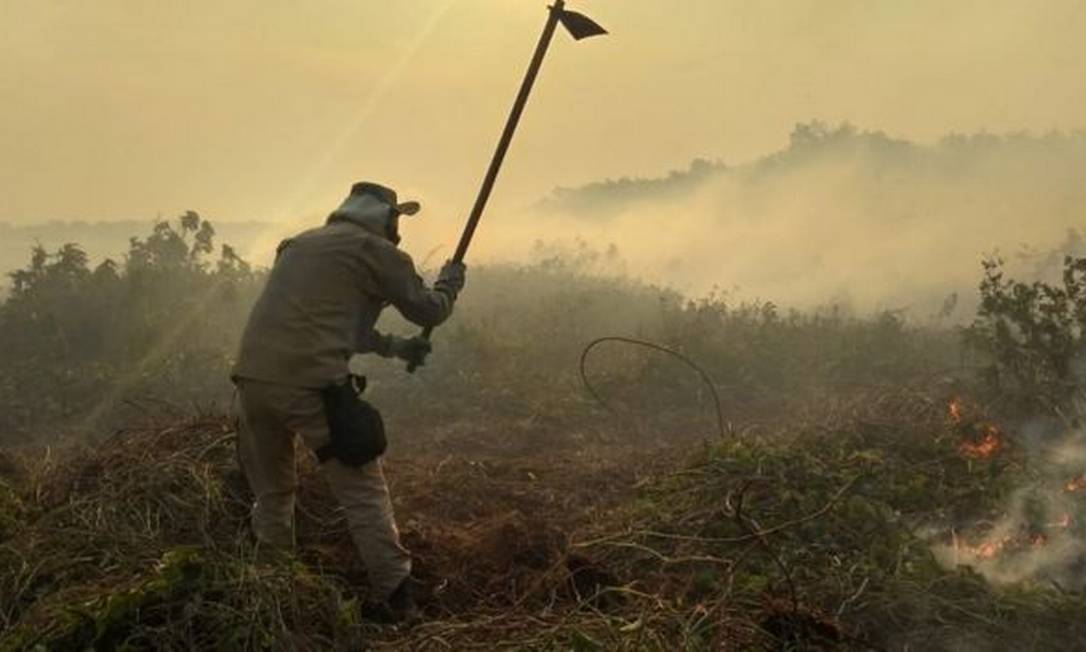 A fogueira que nunca se apaga - BBC News Brasil