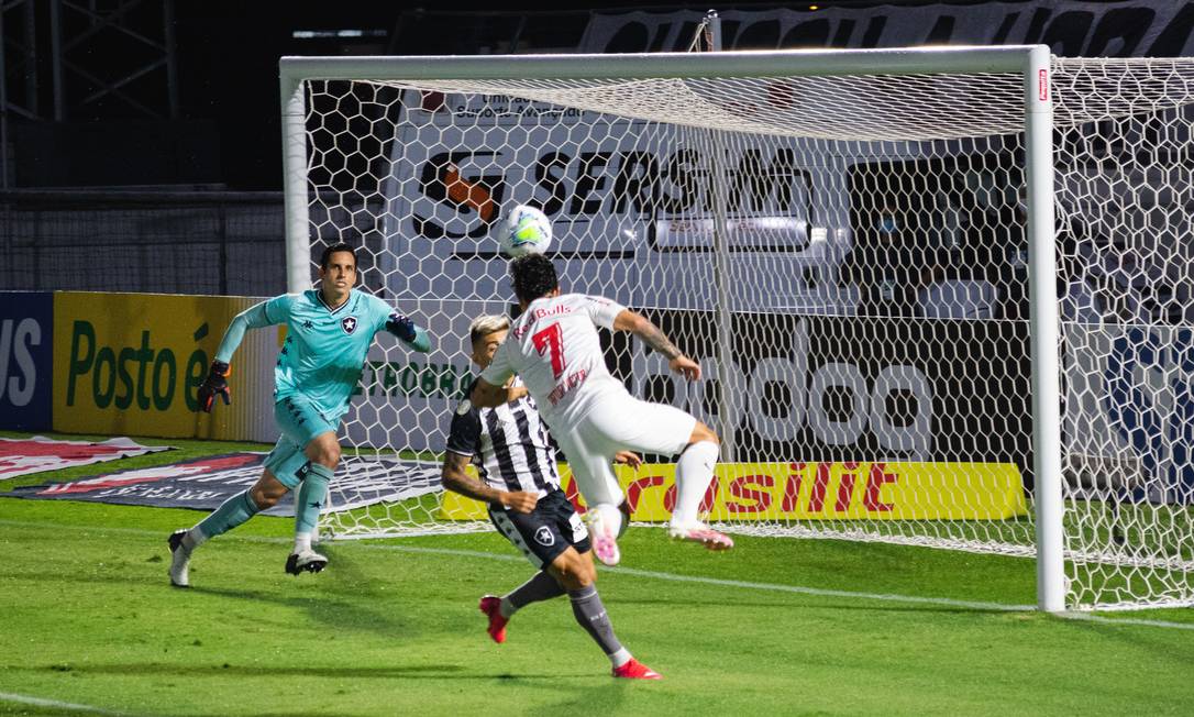 Botafogo empata em 1 a 1 com o Red Bull Bragantino na estreia no ...