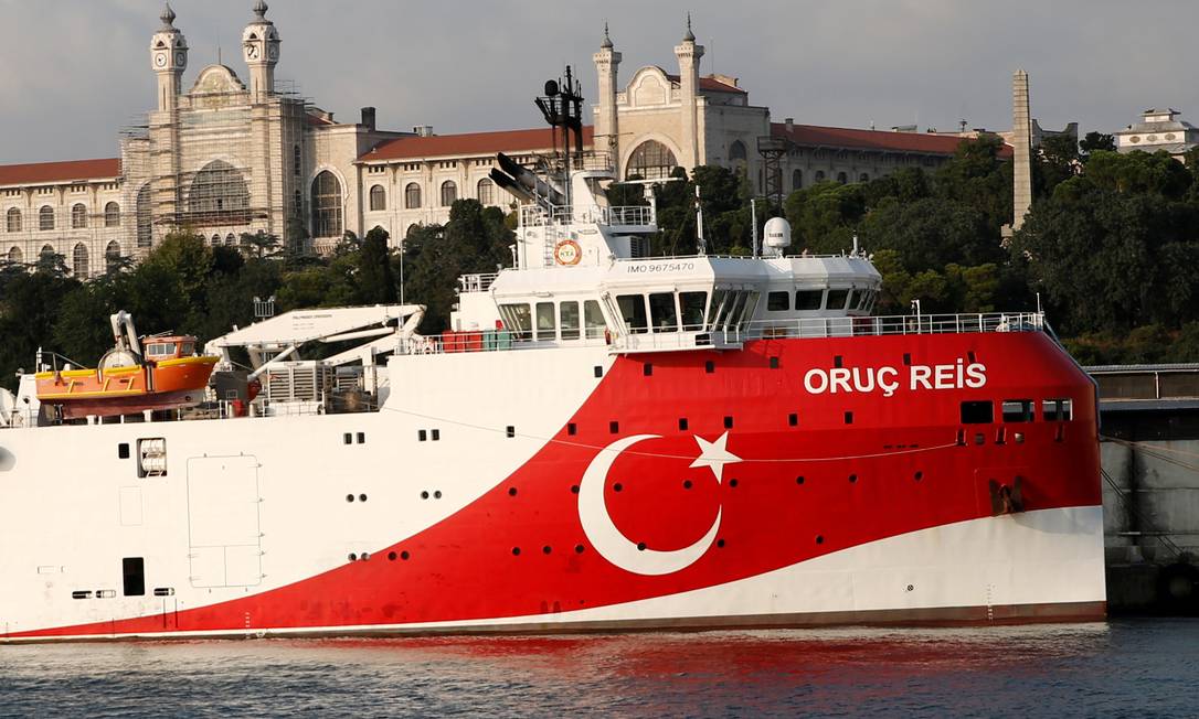 Navio de pesquisa Oruç Reis, ancorado em Istambul Foto: Murad Sezer / REUTERS