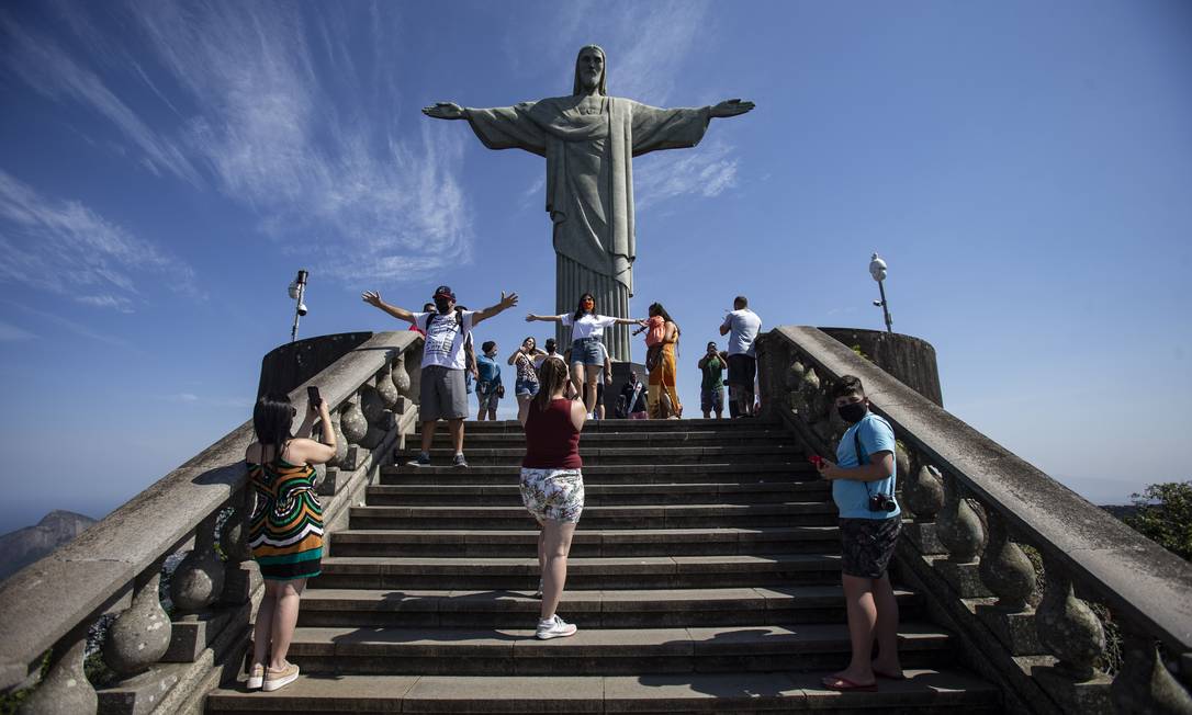 Acesso ao Cristo Redentor foi liberado neste sábado Foto: Alexandre Cassiano / Agência O Globo