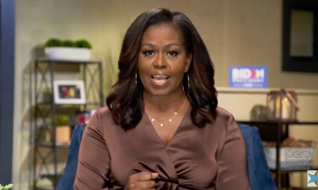 Ex-primeira-dama Michelle Obama, em vídeo gravado para a convenção democrata Foto: AFP