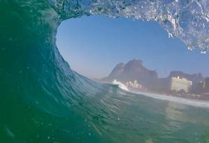 A visão de Thiago Costa dentro de um tubo em São Conrado Foto: Arquivo pessoal