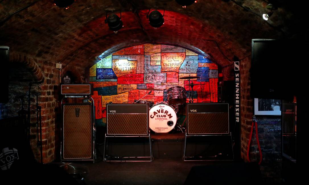 O palco do Cavern Club, em Liverpool Foto: JASON CAIRNDUFF / REUTERS