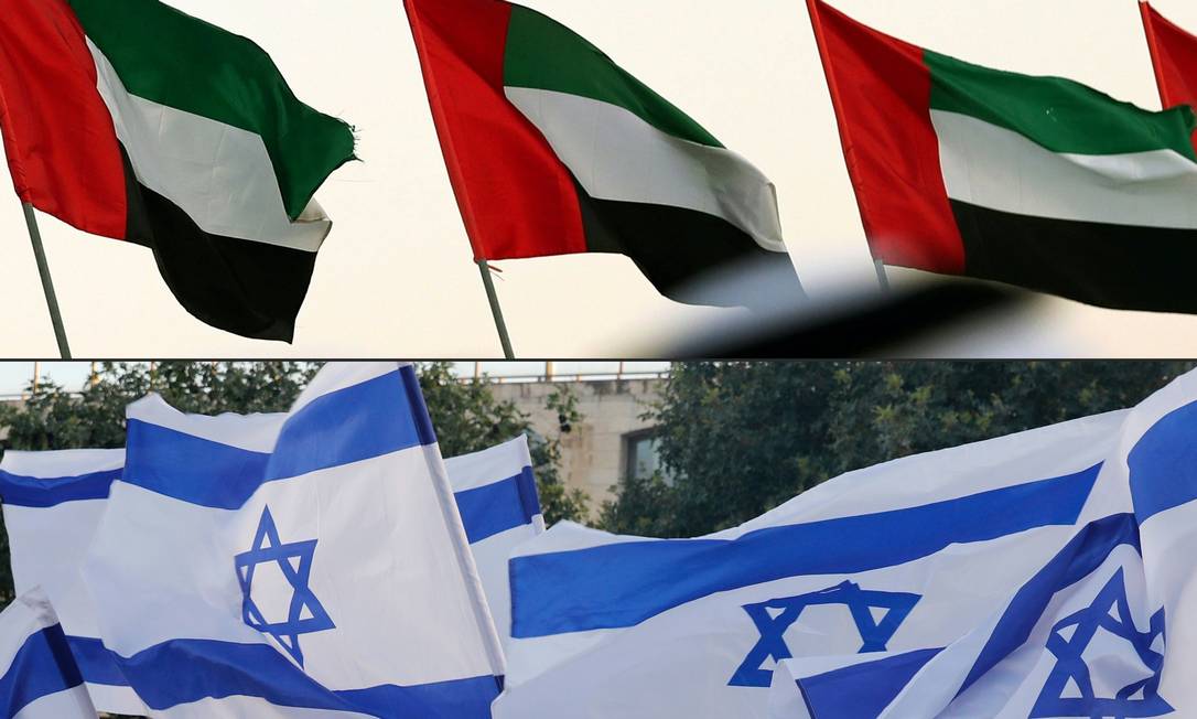 Bandeiras dos Emirados Árabes Unidos (alto) e de Israel Foto: AFP