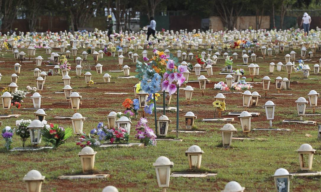 Cemitério em Brasília Foto: Toninho Tavares/Agência Brasíl / Toninho Tavares/Agência Brasíl