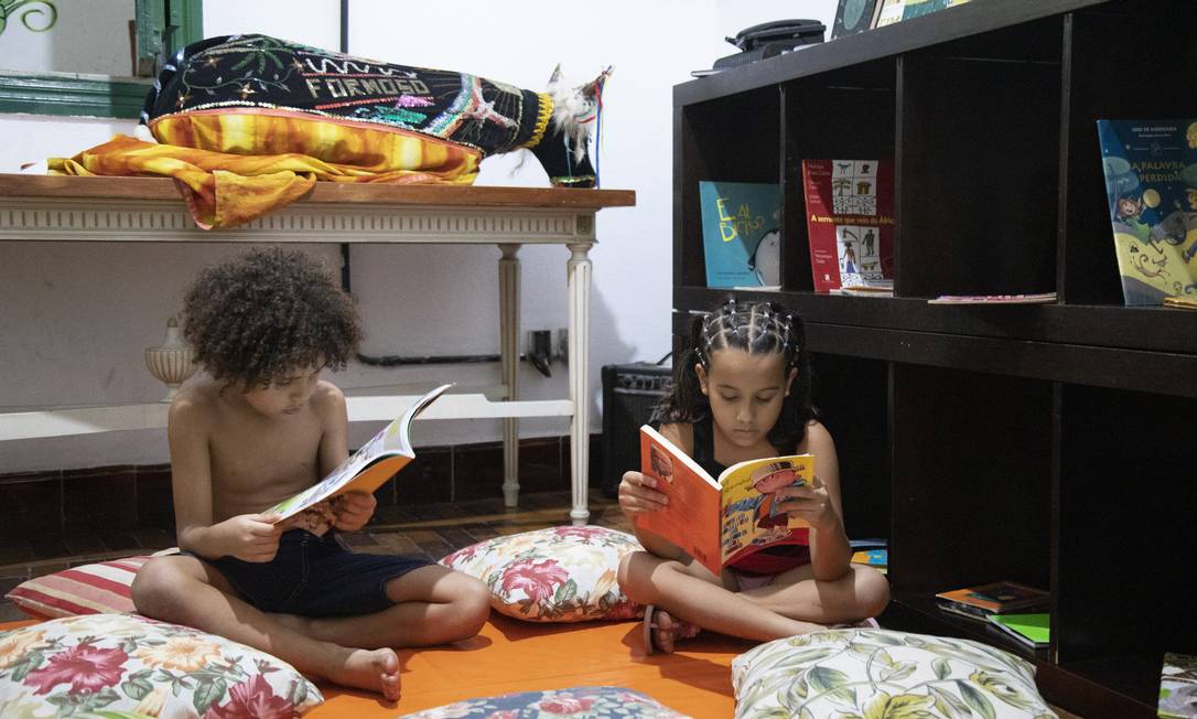 Pesquisa mostrou que crianças de até 13 anos são grupo que mais lê no Brasil Foto: Ana Branco / Agência O Globo