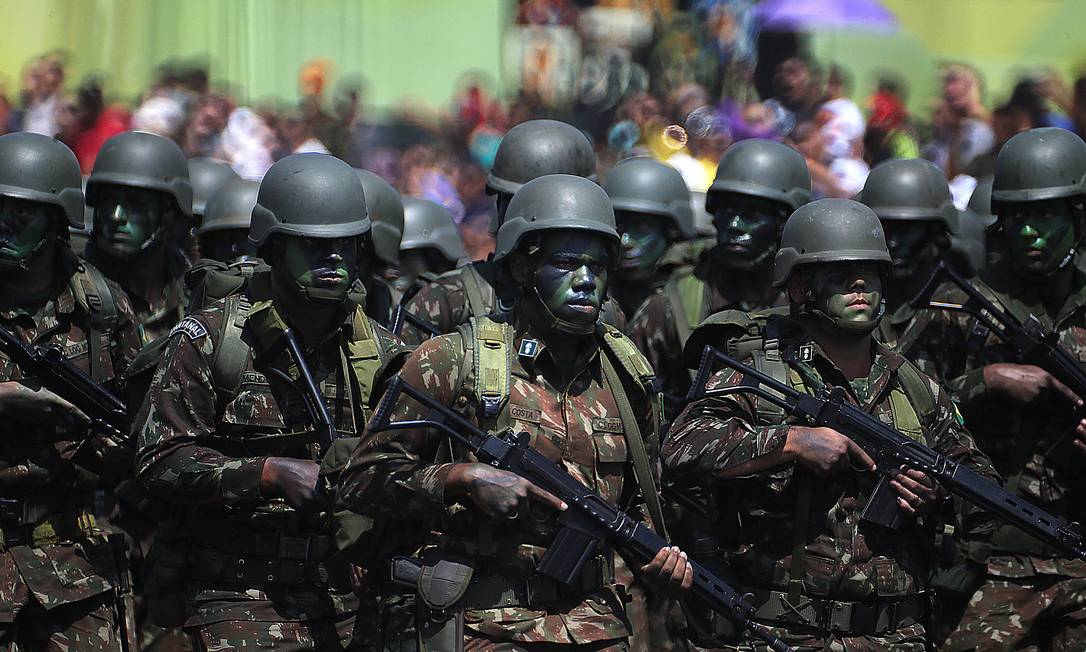 Tropas do Exército participam de solenidade militar Foto: Jorge William/23-08-2019 / Agência O Globo