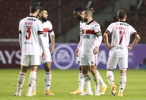 Flamengo tem problemas na passagem pelo Equador Foto: Jose Jacome / Pool via REUTERS