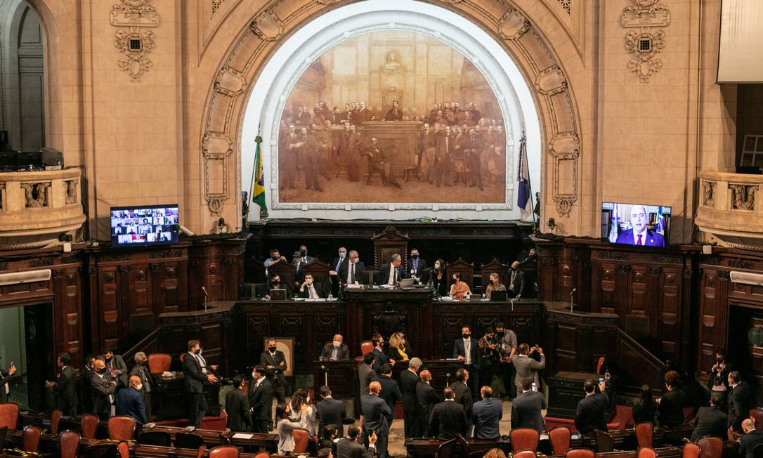 Deputados reunidos durante votação na Alerj sobre impeachment de Wilson Witzel na tarde de quarta-feira (24) Foto: Brenno Carvalho / Agência O Globo