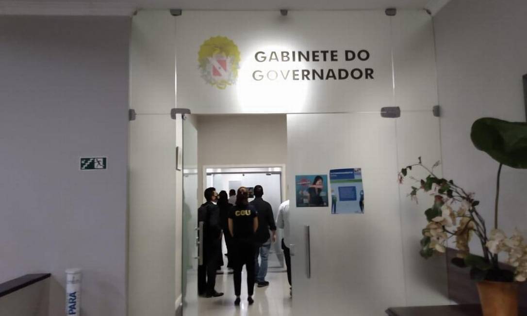 PF faz buscas no gabinete de Helder Barbalho, prende secretários do Pará e mira contratos na Saúde de R$ 1,2 bilhão - Jornal O Globo