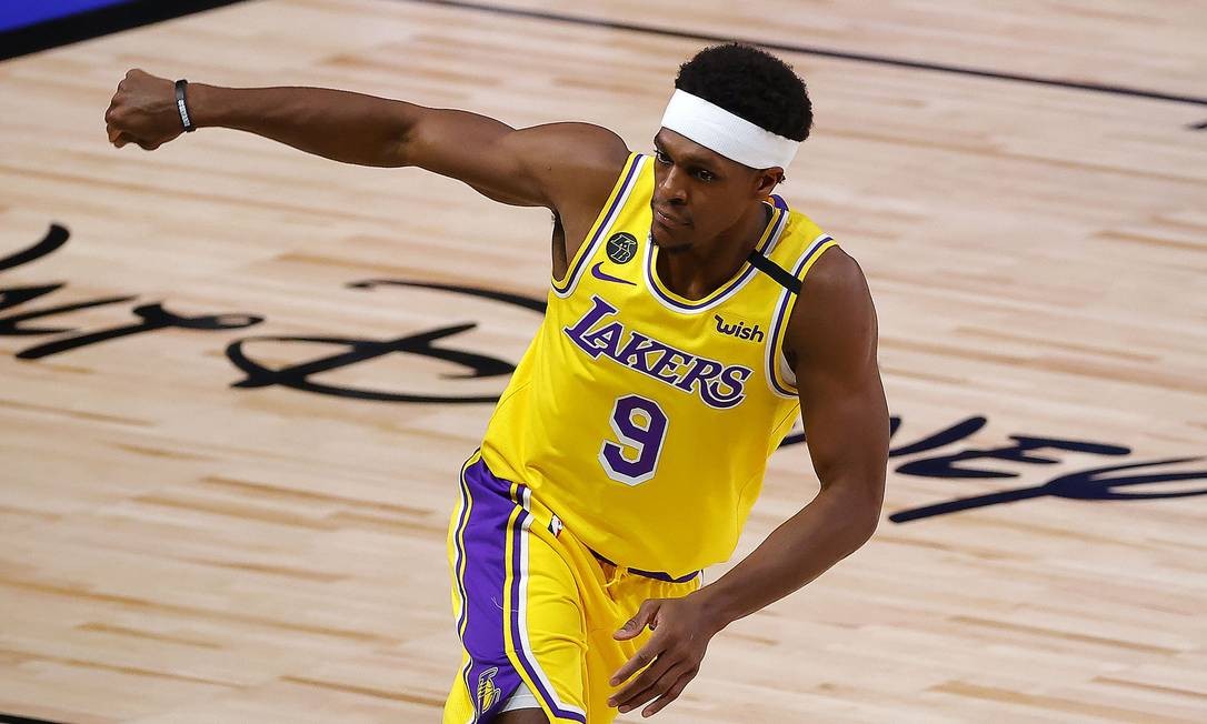 NBA Rondo renasce e busca feito inédito na maior rivalidade da liga