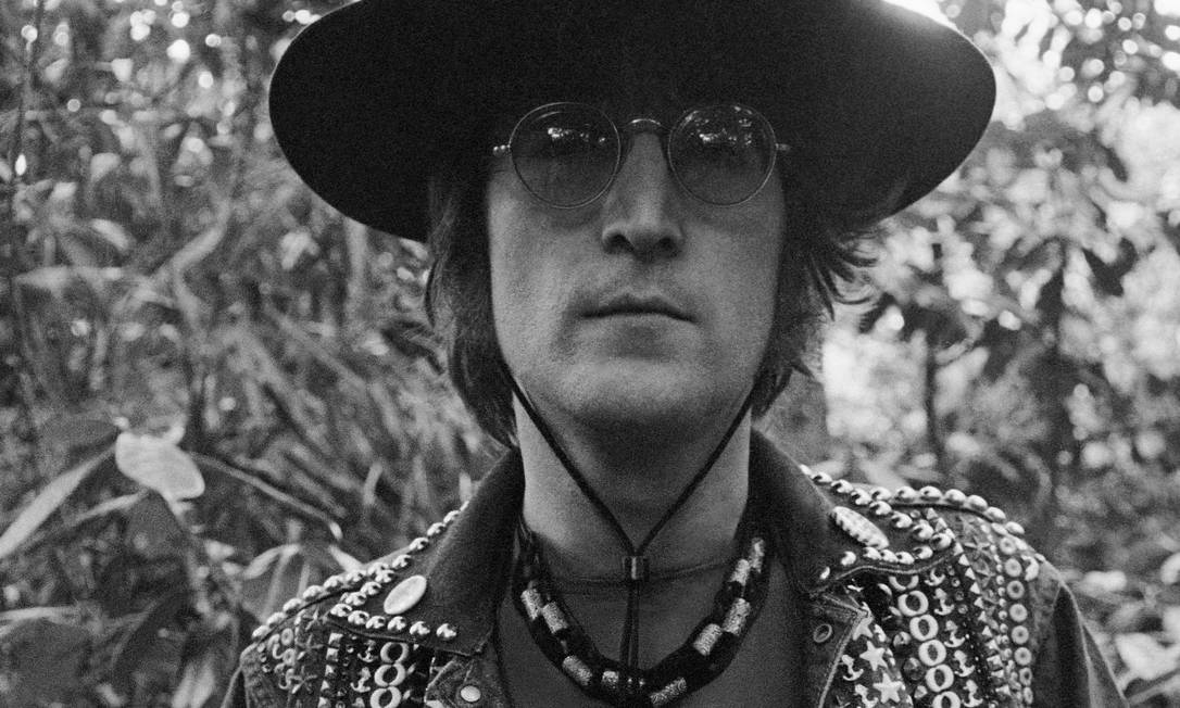 O cantor e compositor John Lennon Foto: Divulgação