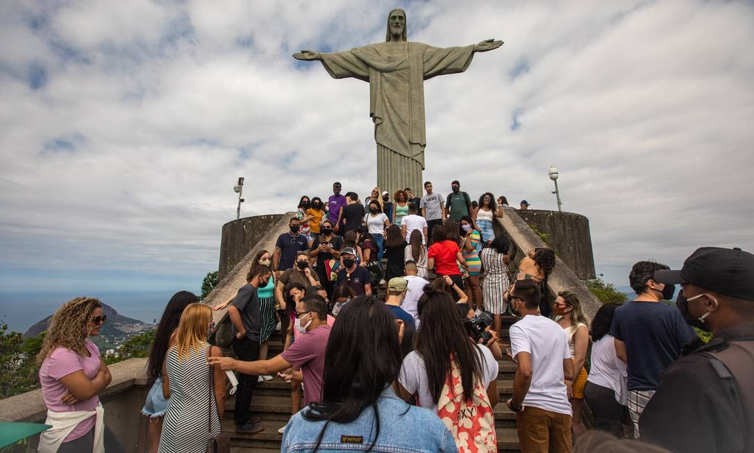 Cristo Redentor comemora 89 anos com missa e benção para visitantes