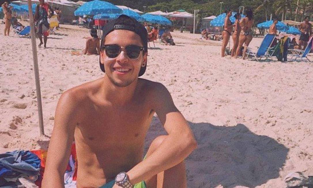 Marcos Winícius na última foto que publicou no Instagram: investigação da morte do jovem, que morava na Urca, está a cargo da DHBF Foto: Reprodução
