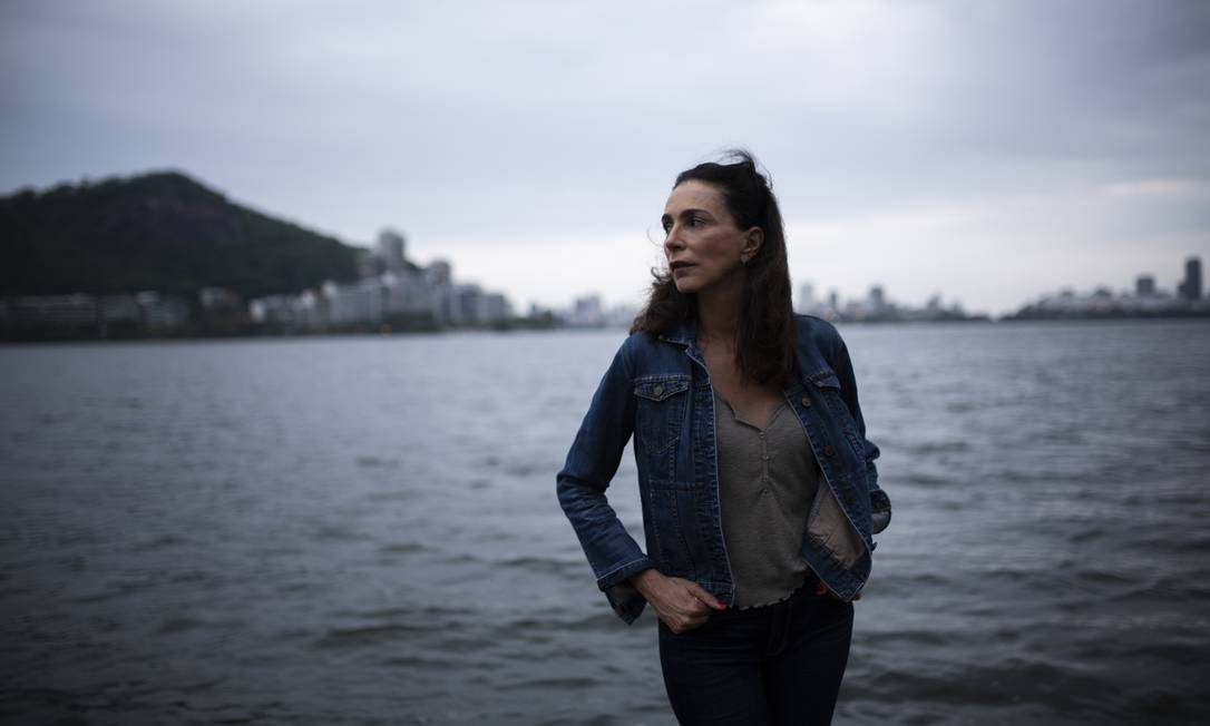 Isabel na Lagoa: ela fala sobre o seu amor pelo Rio Foto: Leo Aversa