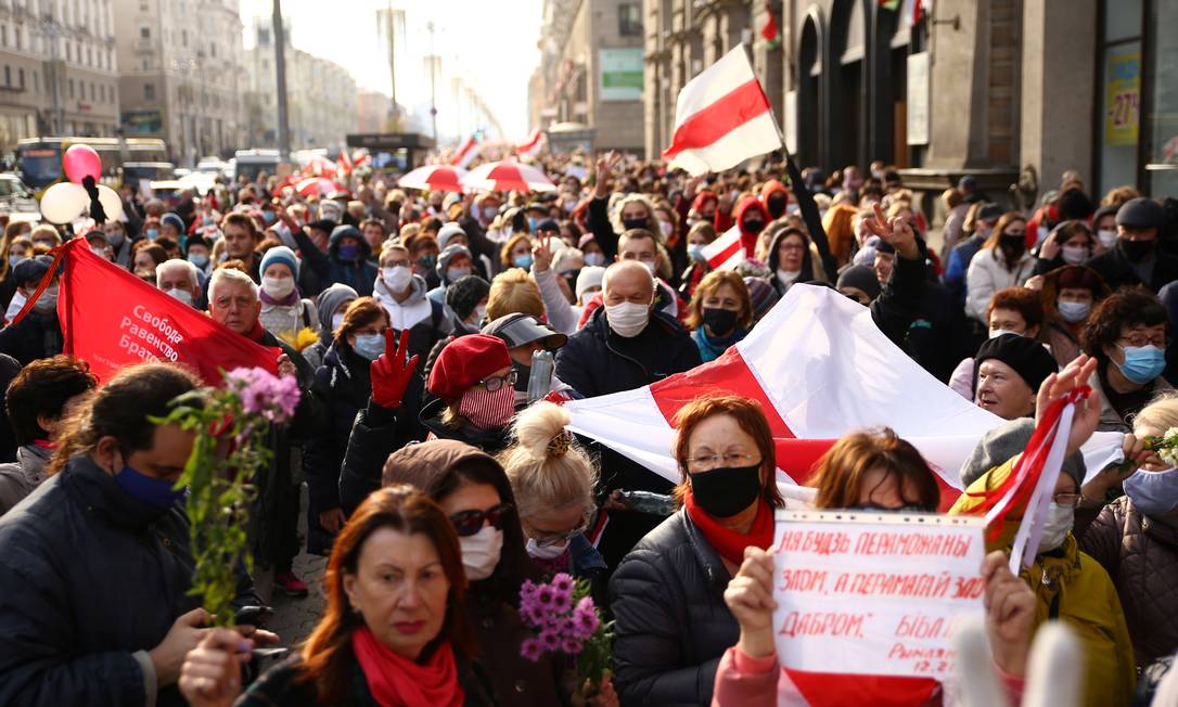 Manifestação contra o presidente bielorrússo, Alexander Lukashenko, nas ruas de Minsk, capital do país Foto: BelaPAN / via REUTERS