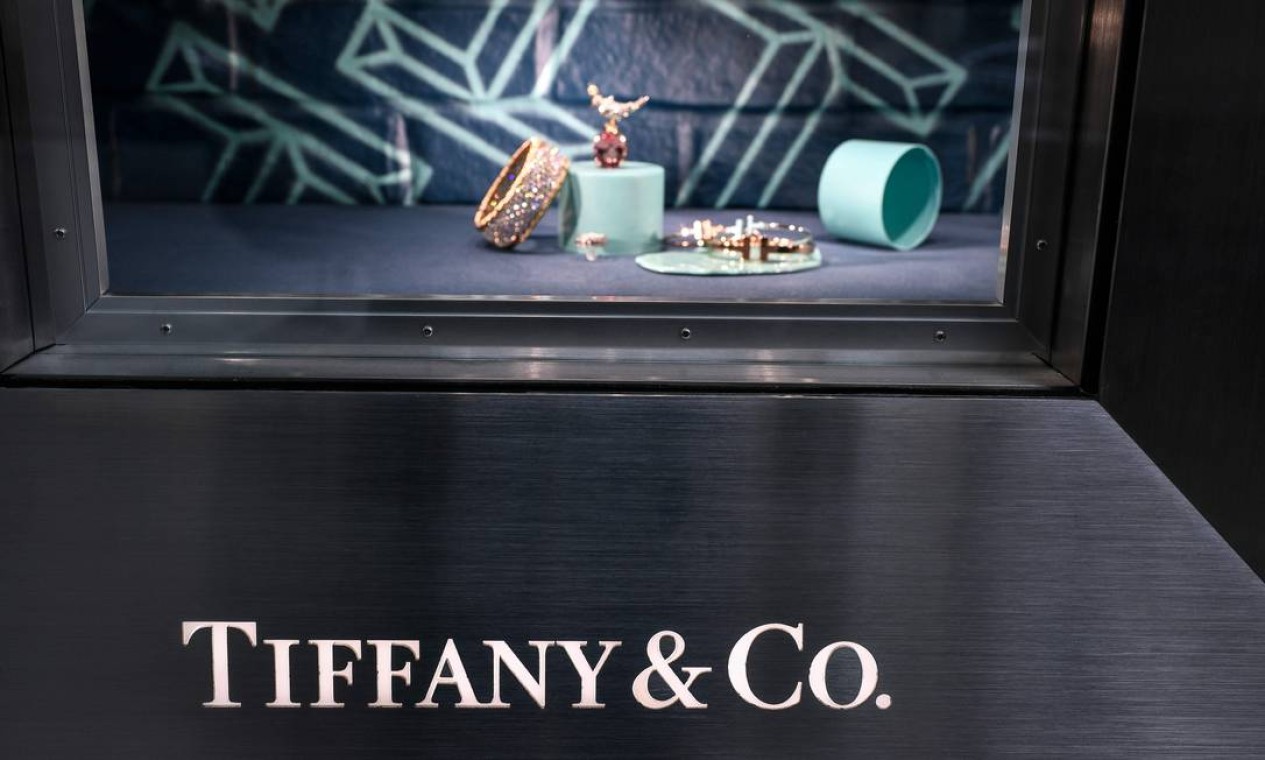 Grupo da Louis Vuitton desiste de comprar a Tiffany & Co