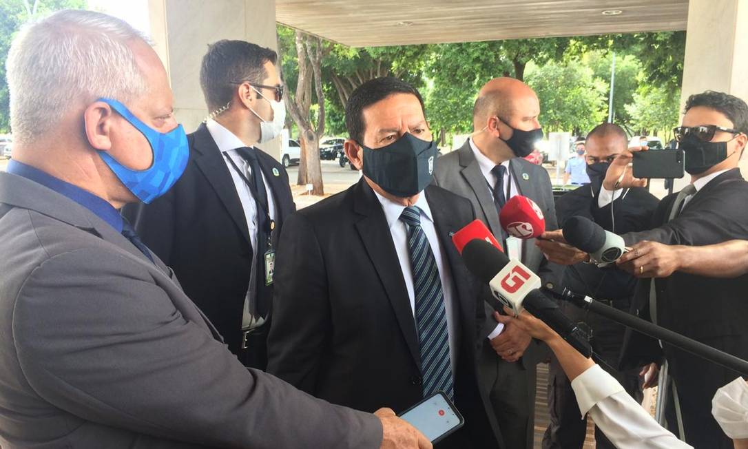 Mourão diz que Bolsonaro vai cumprimentar 'na hora certa' vencedor da  eleição nos EUA - Jornal O Globo