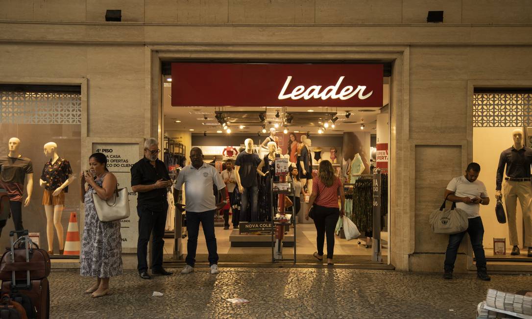A Leader está reestruturando seus negócios com lojas menores e comércio eletrônico Foto: Gabriel Monteiro / Agência O Globo