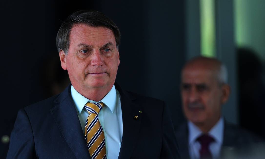 O presidente Jair Bolsonaro deixa o Ministério da Defesa, após almoço Foto: Jorge William/Agência O Globo