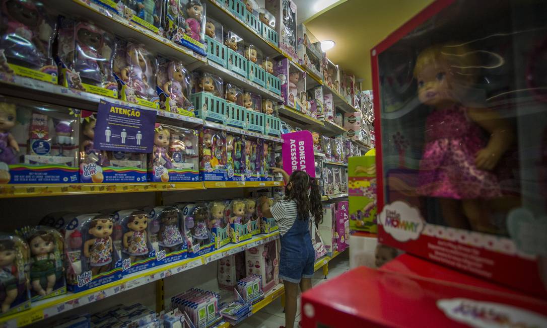 Fabricantes nacionais tentam barrar redução na taxa de importação de brinquedos Foto: Guito Moreto / Agência O Globo