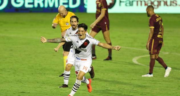 Vasco tem quase o triplo de pontos e o dobro de gols que início de 2021 -  12/02/2022 - UOL Esporte