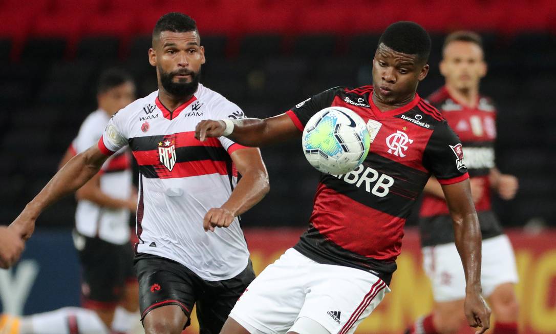 Outra cira da base do Flamengo, o atacante Lincoln foi negociado com o Vissel Kobe, do Japão, no início deste ano Foto: SERGIO MORAES / REUTERS