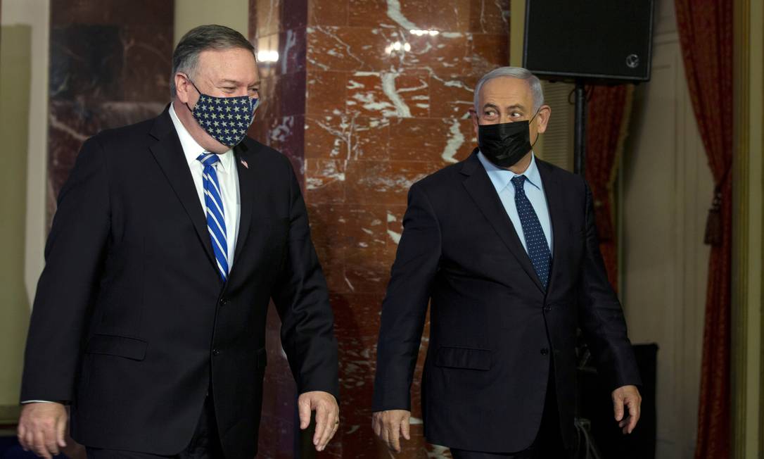 Secretário de Estado americano, Mike Pompeo, e o premier israelense, Benjamin Netanyahu Foto: POOL / REUTERS