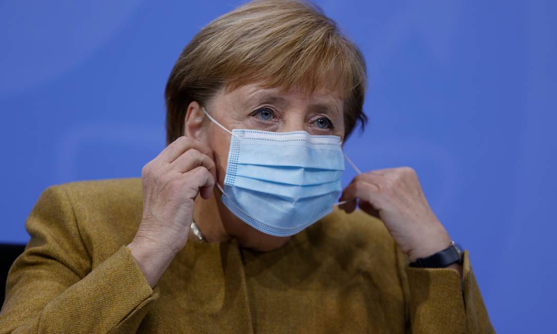 Angela Merkel participa de entrevista coletiva remota sobre a extensão das medidas de controle da pandemia Foto: ODD ANDERSEN / AFP/25-11-2020