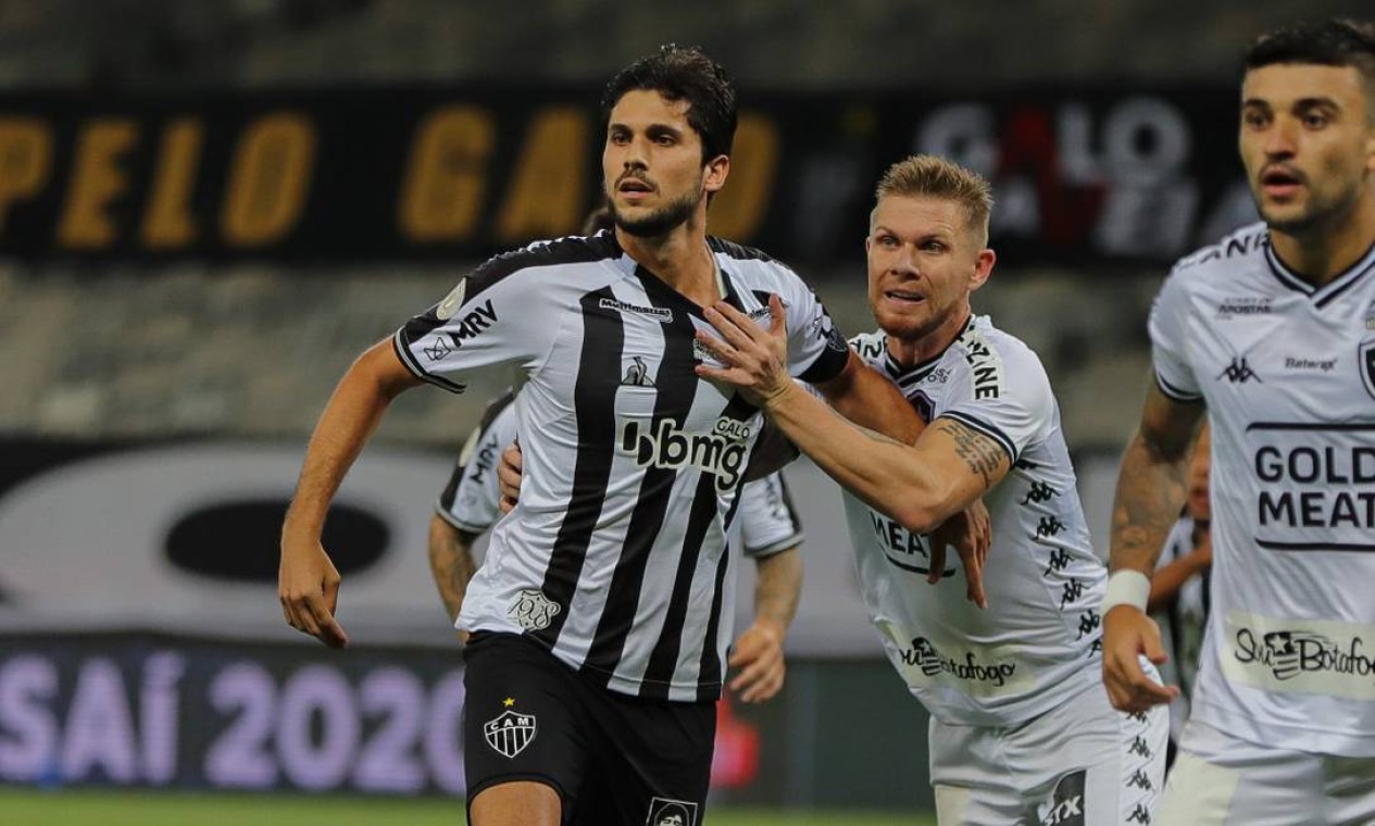 Botafogo perde para o Atlético-MG e segue à deriva no Brasileirão ...