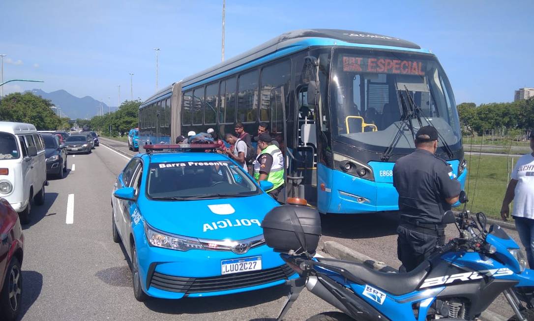 Ônibus roubado no Terminal Alvorada Foto: Divulgação