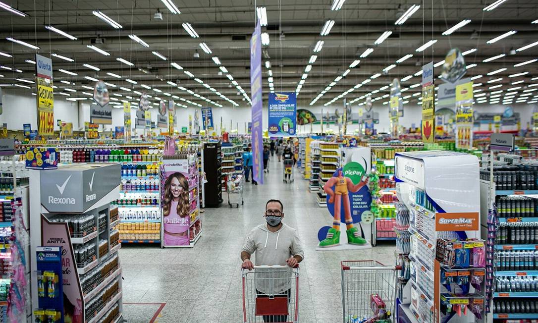 Guanabara: compras on-line na pandemia Foto: Hermes de Paula / Agência O Globo