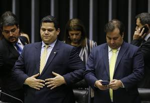 The president of the Senate, Davi Alcolumbre, and the mayor, Maia Rodrigo, 02/28/2020 Photo: Jorge William / Agência O Globo