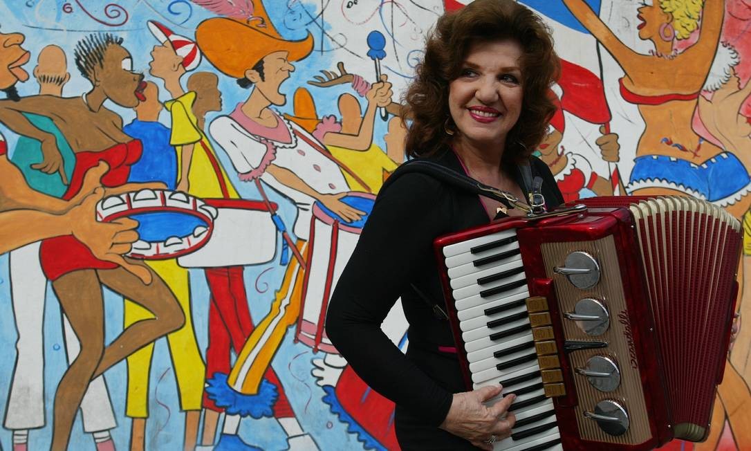 A cantora e atriz Adelaide Chiozzo, famosa intérprete de 'Beijinho doce', morreu aos 88 anos, em 4 de março. A causa do falecimento foi uma tromboembolia pulmonar Foto: Berg Silva /  