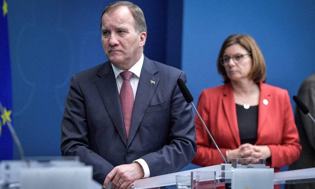 O premier sueco, Stefan Lofven, anuncia novas restrições no país Foto: TT NEWS AGENCY / via REUTERS