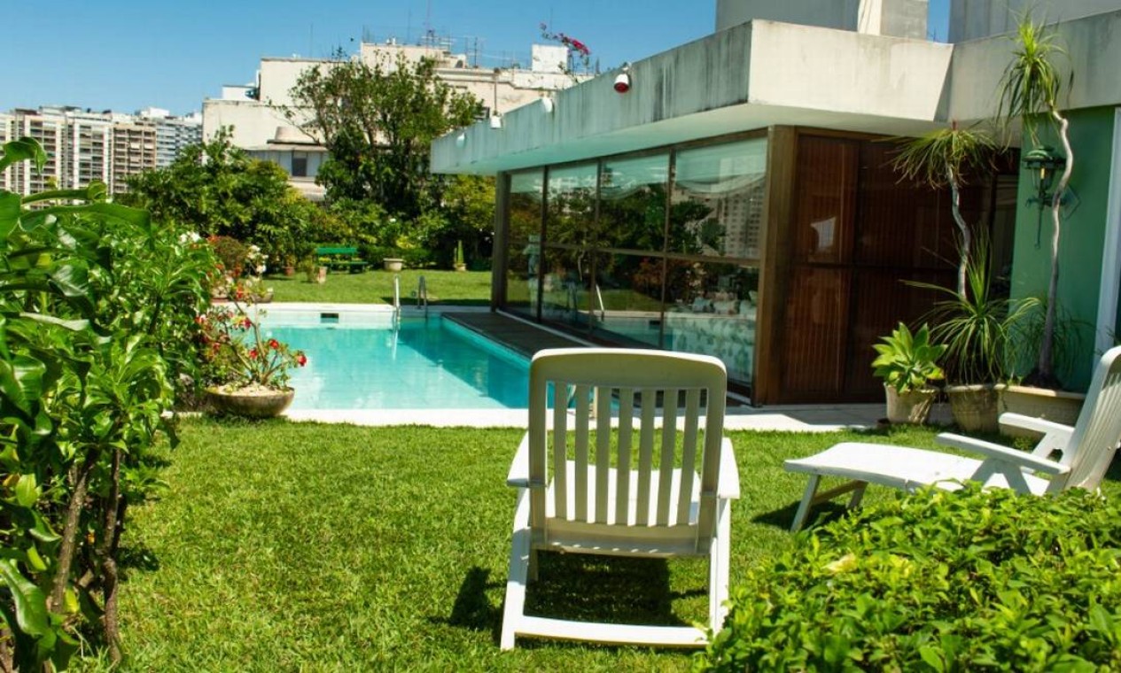 O jardim com piscina da cobertura Foto: Divulgação / HM Top Real Estate