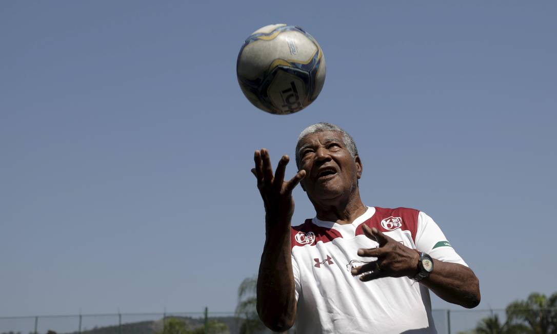 7/3 - Jair Marinho, campeão mundial em 1962, aos 83 anos, de complicações após AVC Foto: Custódio Coimbra / Agência O Globo