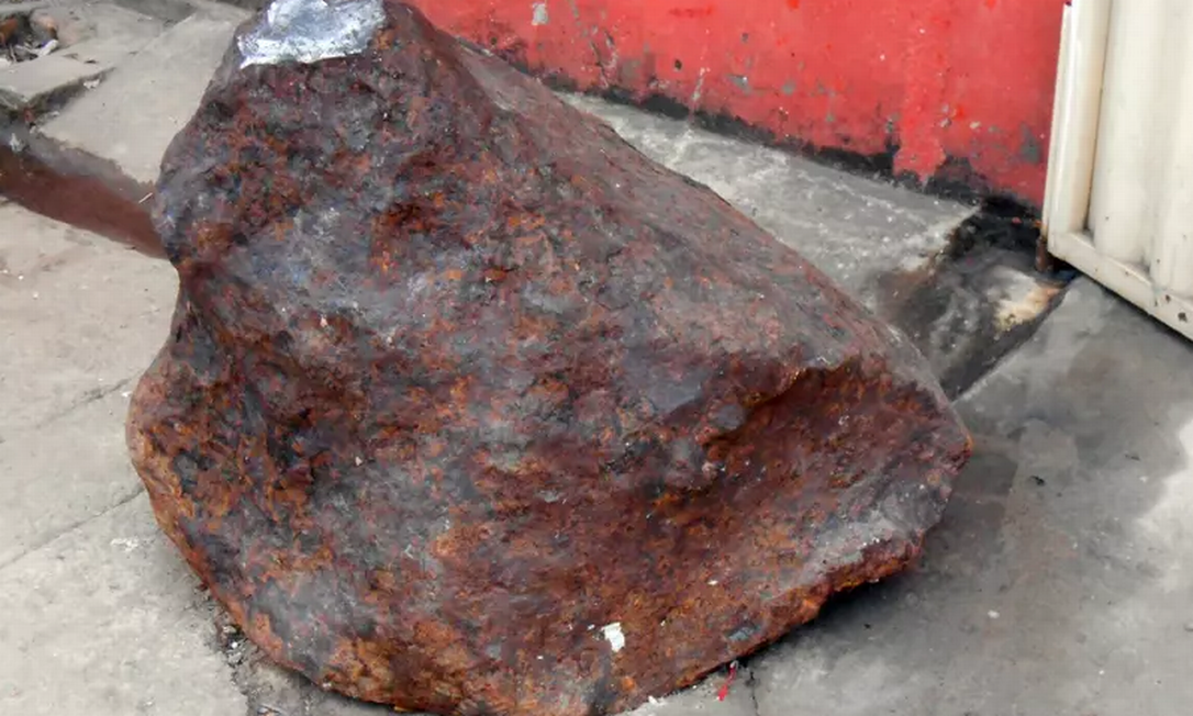 Pesquisadores da UFRJ querem comprar terceiro maior meteorito do Brasil Foto: Divulgação