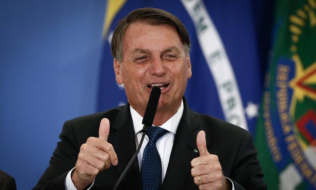 Após polêmica sobre país quebrado, Bolsonaro ironiza: 'Brasil está bem, está uma maravilha'