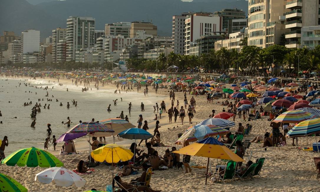 Brasil ultrapassa a marca de 200 mil mortes por Covid-19